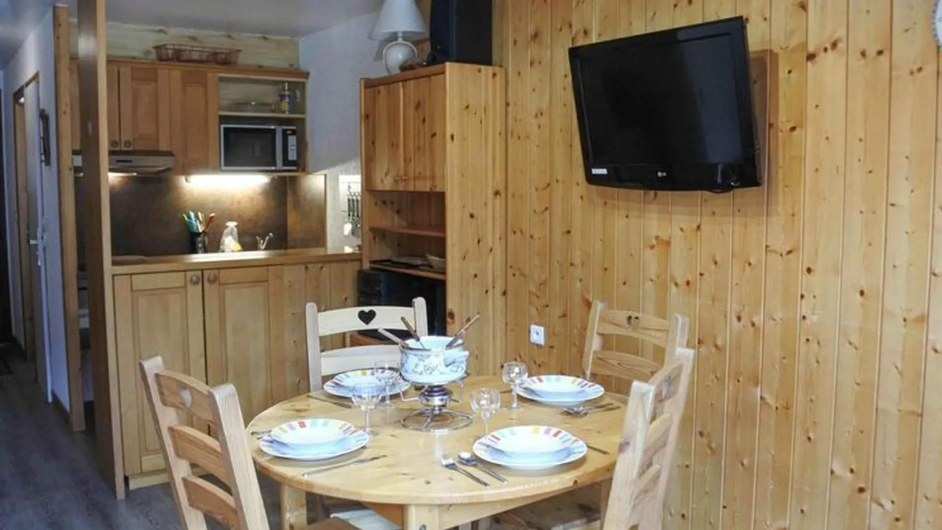 Διαμέρισμα Morzine : Studio 6 Pers, Mezzanine, Terrasse, Parking, Centre, Wifi - Fr-1-524-127